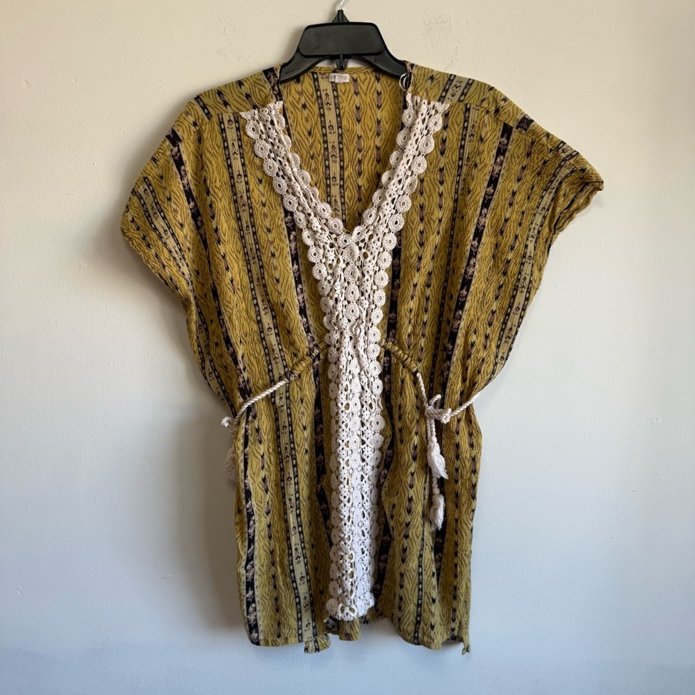 En Crème Boho Crochet Lace Trim Kaftan Coverup Mustard Yellow Ikat Print Small